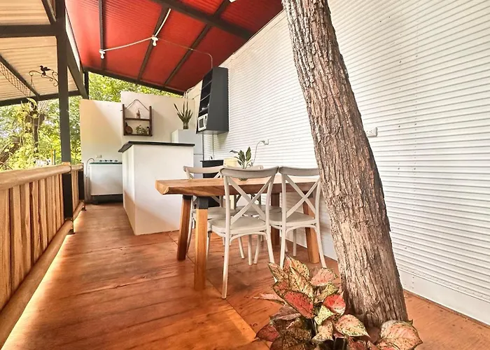 Casa Laurel Apartment